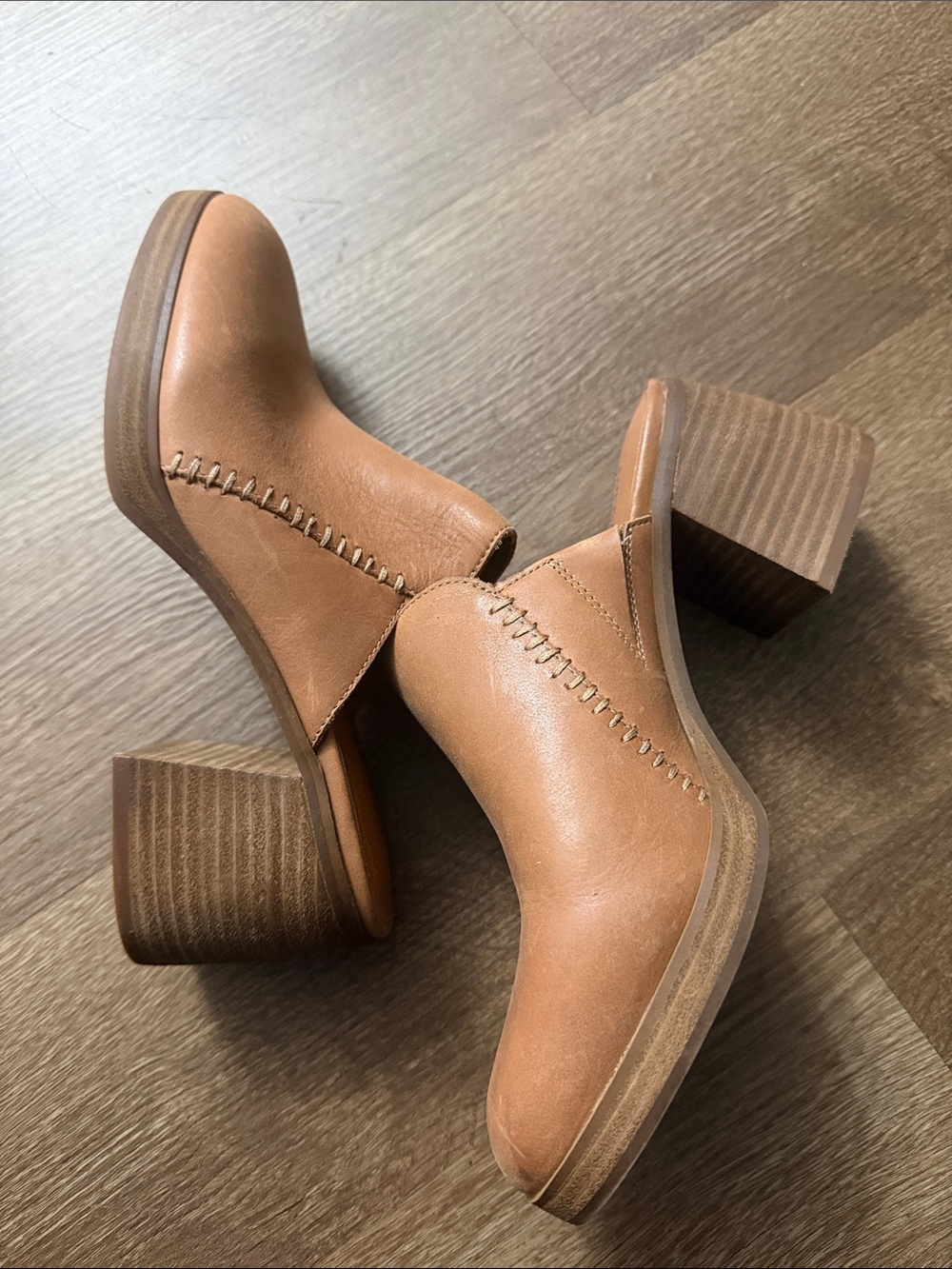 Lucky Brand Cognac Leather Mule Clogs 8.5